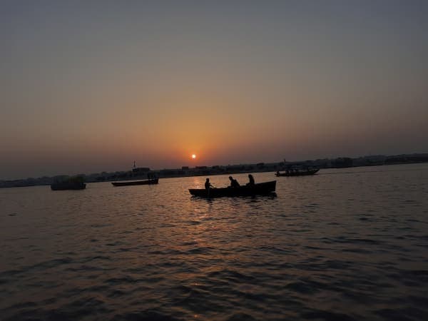 Sunrise Boat Ride & Lanes Walk